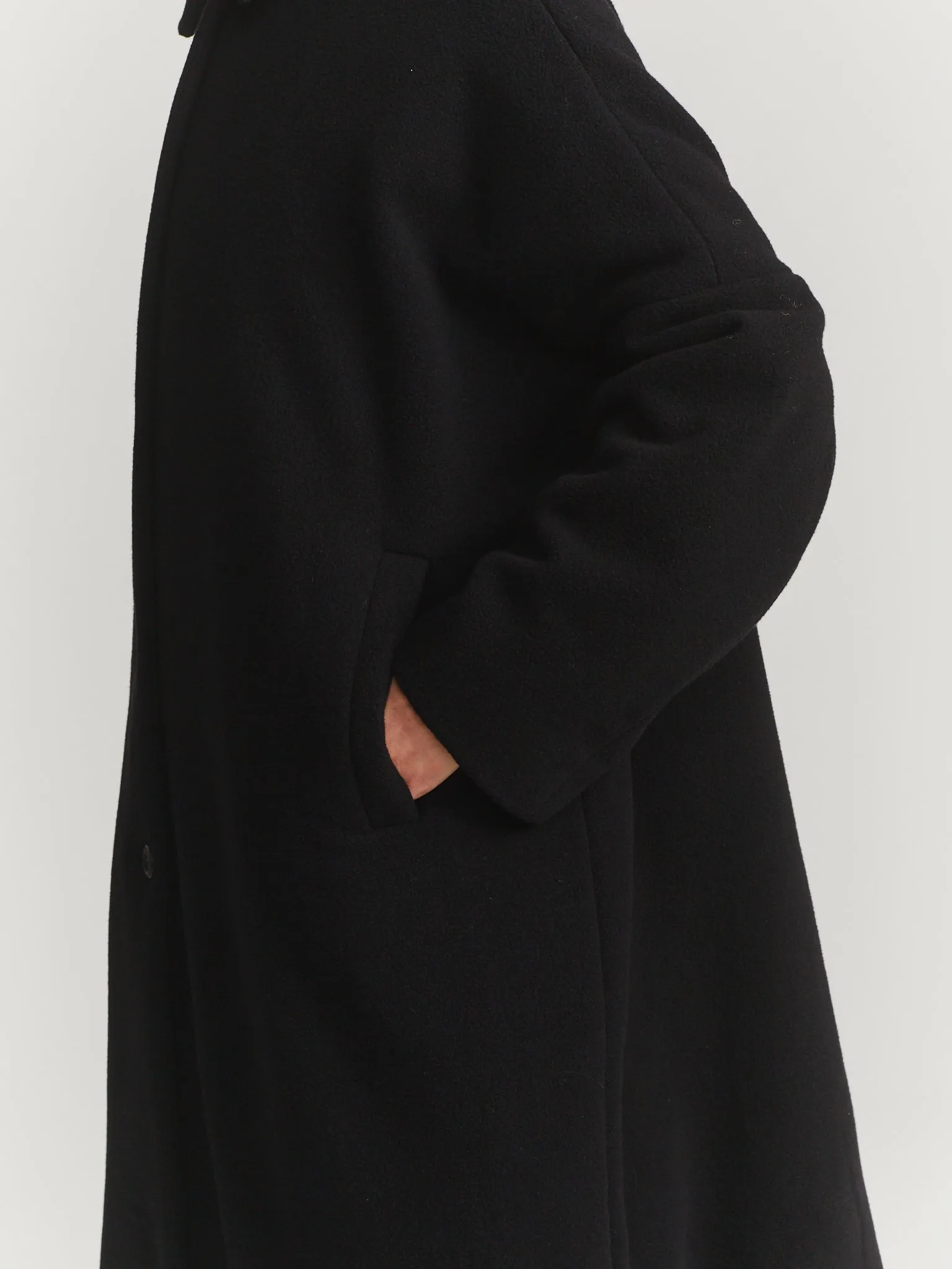 BIG BLOBBY COAT - KASPER - BLACK