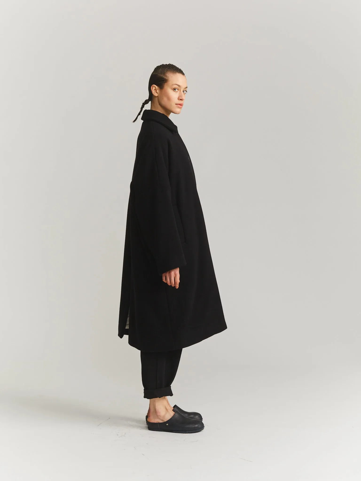 BIG BLOBBY COAT - KASPER - BLACK