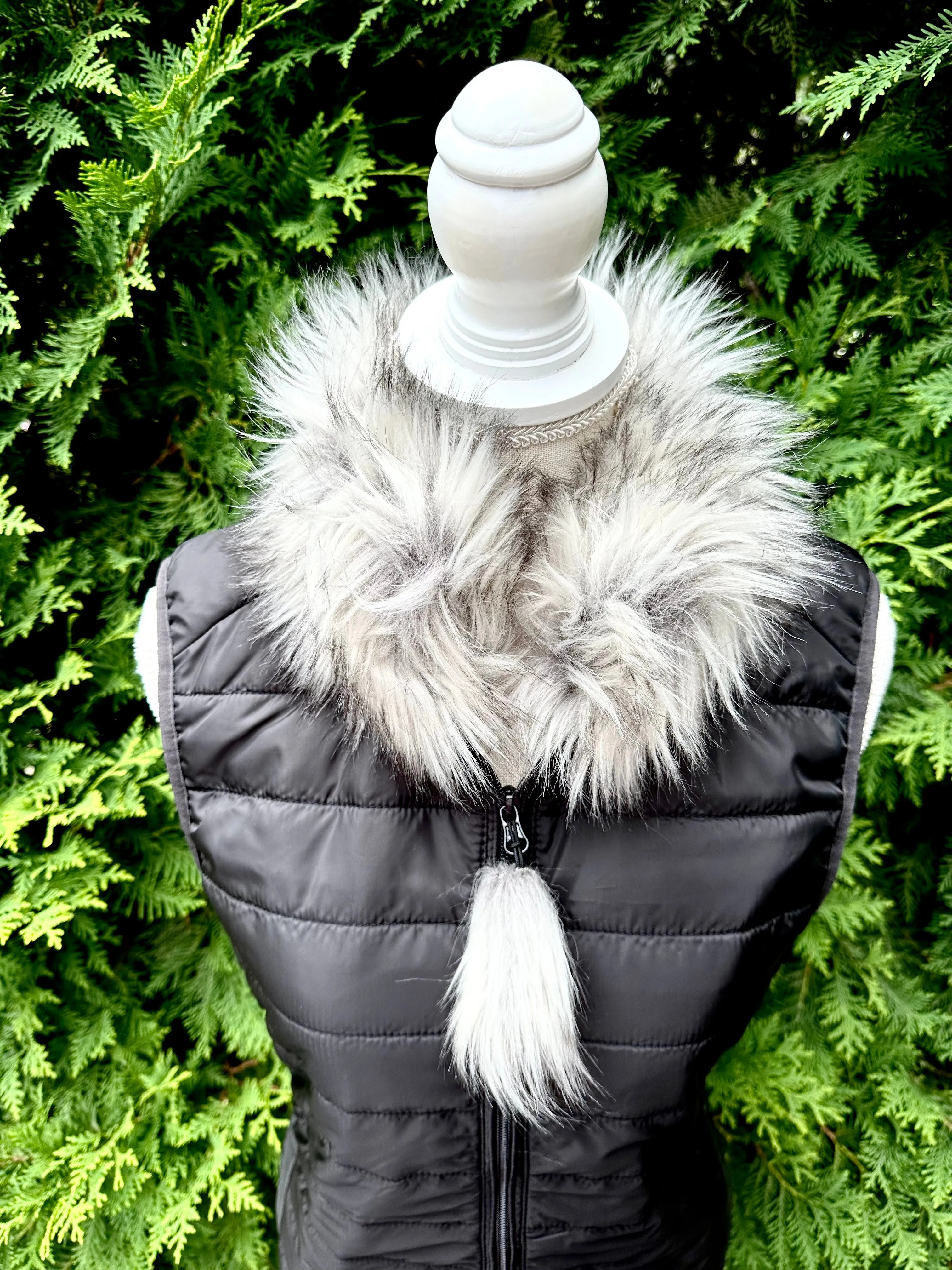 Blondie Black Puffer Vest w Silver Fox Faux Fur (PFFBlack 05)