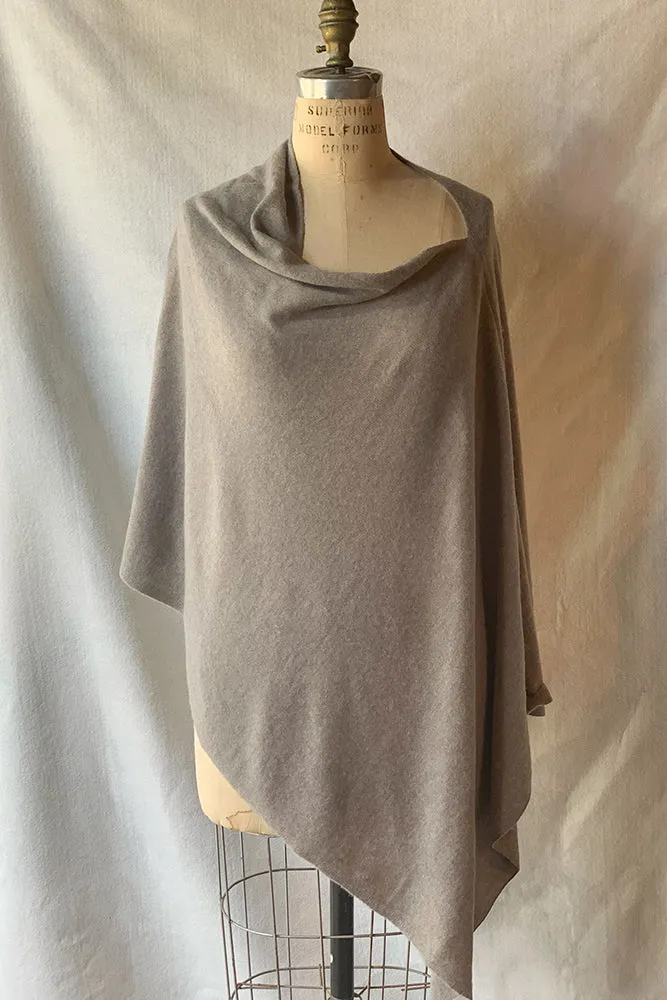 Dolma Cashmere Poncho Lotta Grey