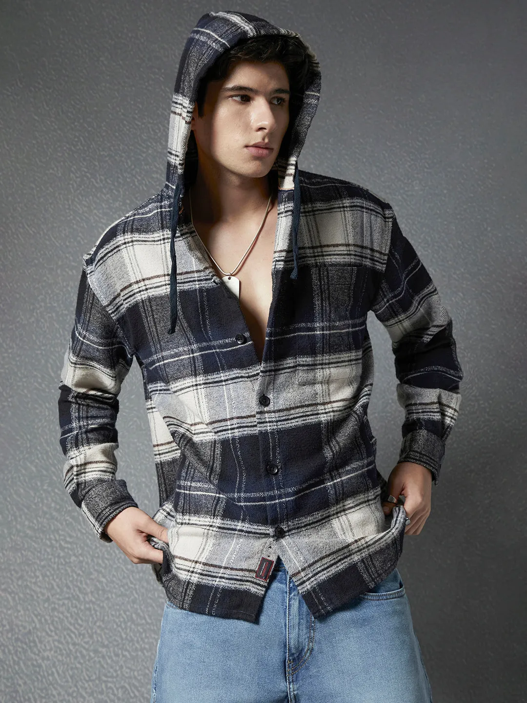 Men Relax fit cotton brushed flannel street look navy ecru checked hoodie shacket