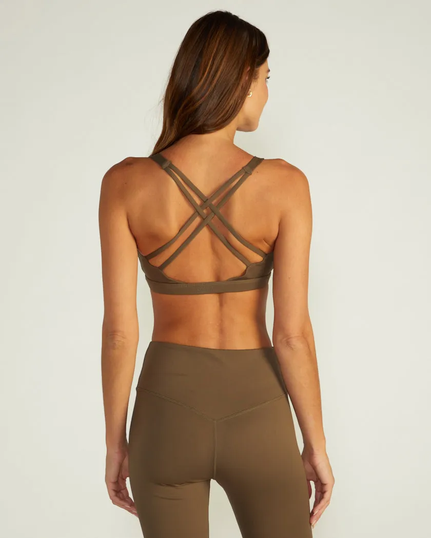 Metta Crossback Sports Bra