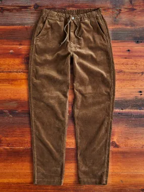 New Yorker Stretch Corduroy Pants in Brown