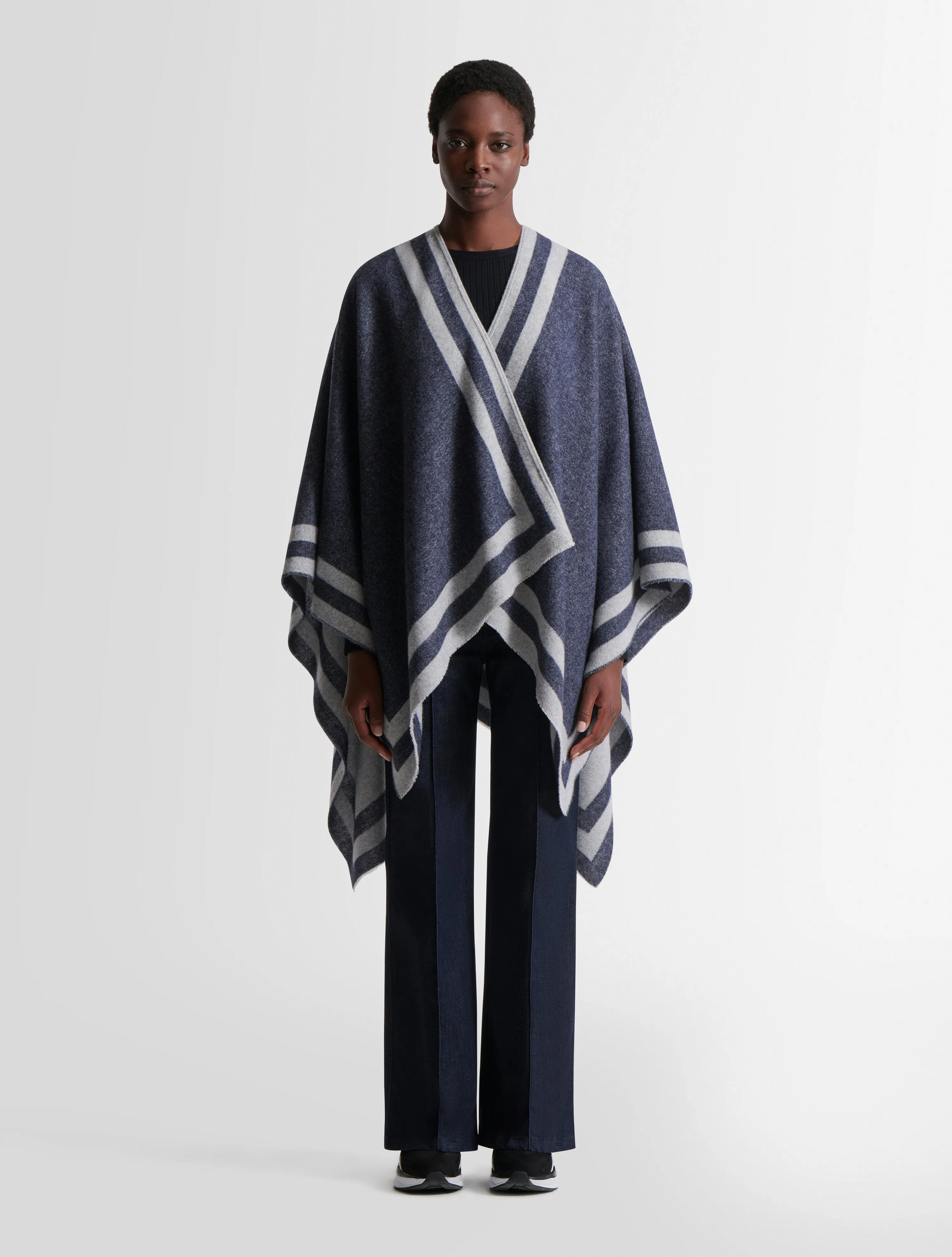 PONCHO JACQUARD PONCHO