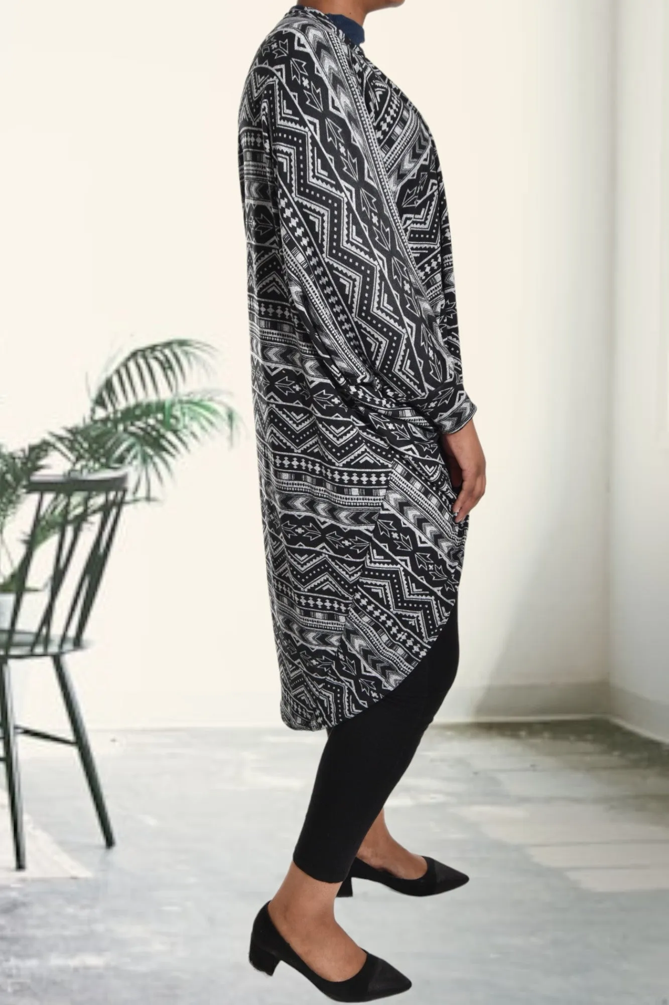 Printed Black And White Long Shrug