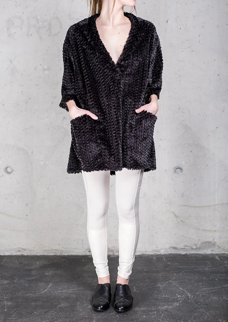 SHIRT V-COLLAR - SOFT FAUX RHOMB FUR black