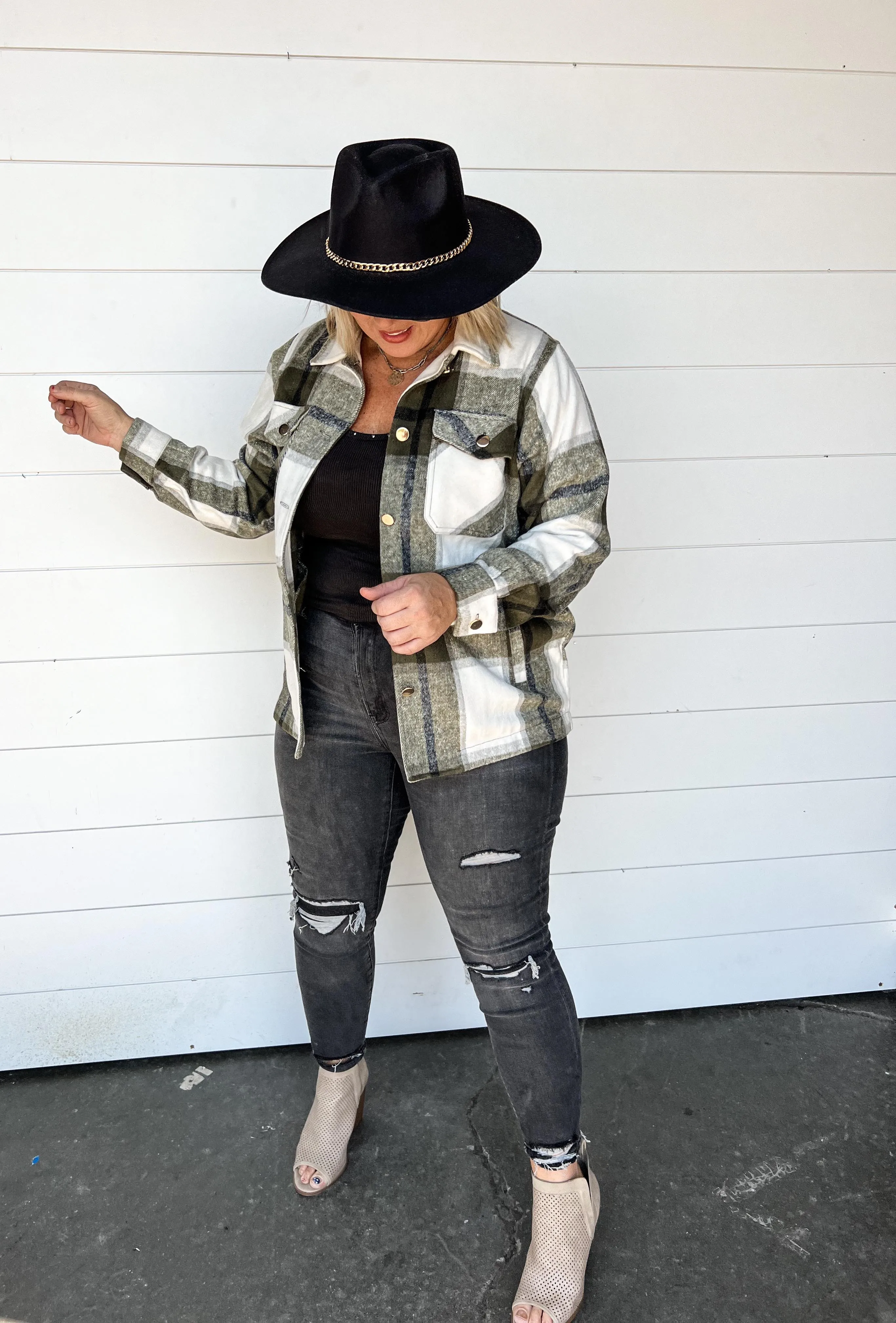 The Elizabeth Plaid Overized Shacket ((OLIVE)) - Final Sale