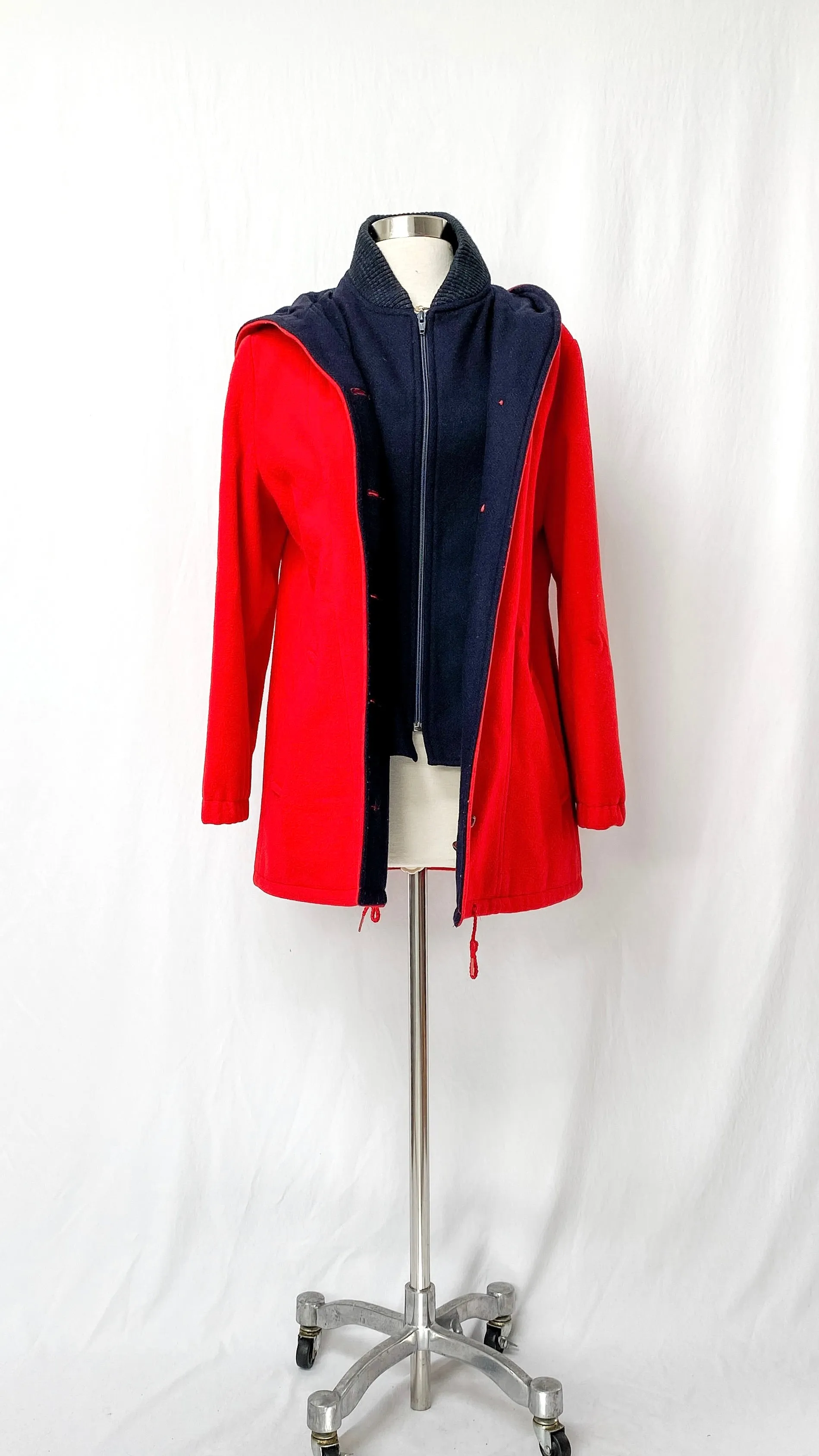 Vintage 80’s All Outdoors Mackintosh Red & Navy Double Lined Coat (M)